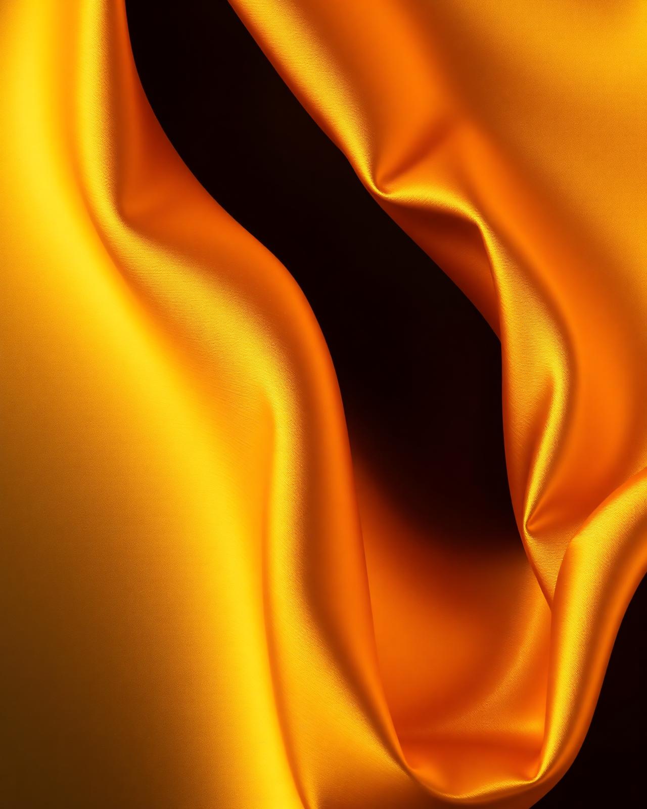 Flowing gold silk